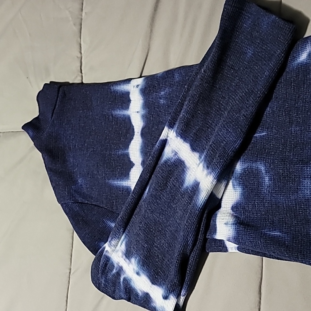 American Eagle Thermal Top L - Picture 5 of 6